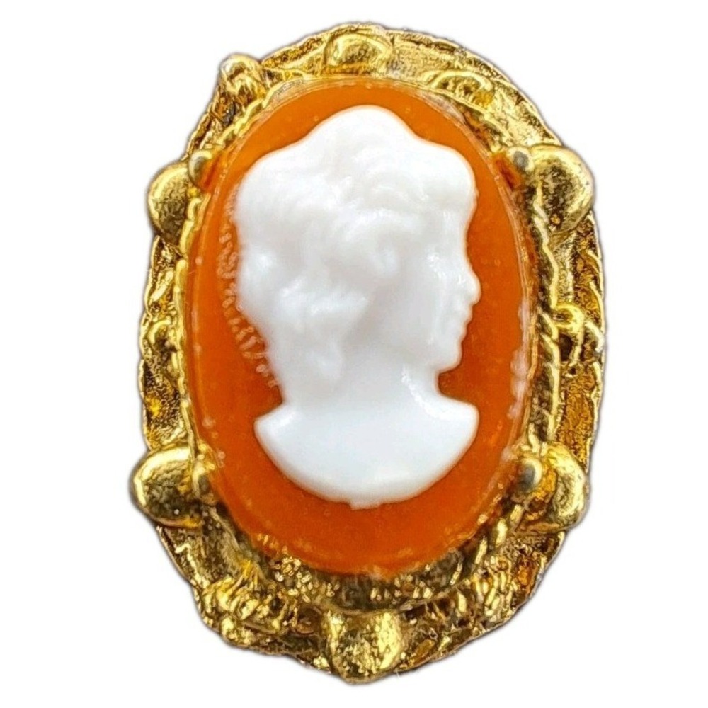 Vintage  Cameo Orange Peach Color Gold Tone Brooch Tack Pin Hat Tie Lapel Small